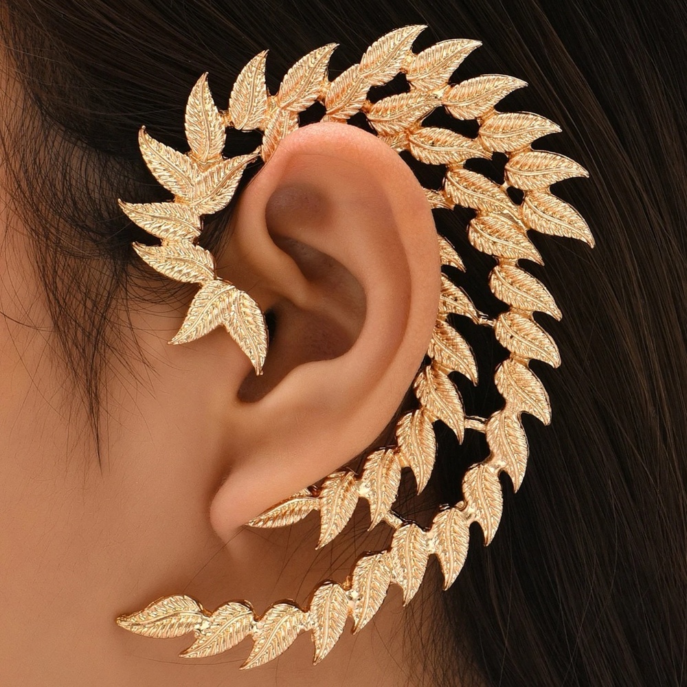 Envy My Piece Leaf Ear Climber